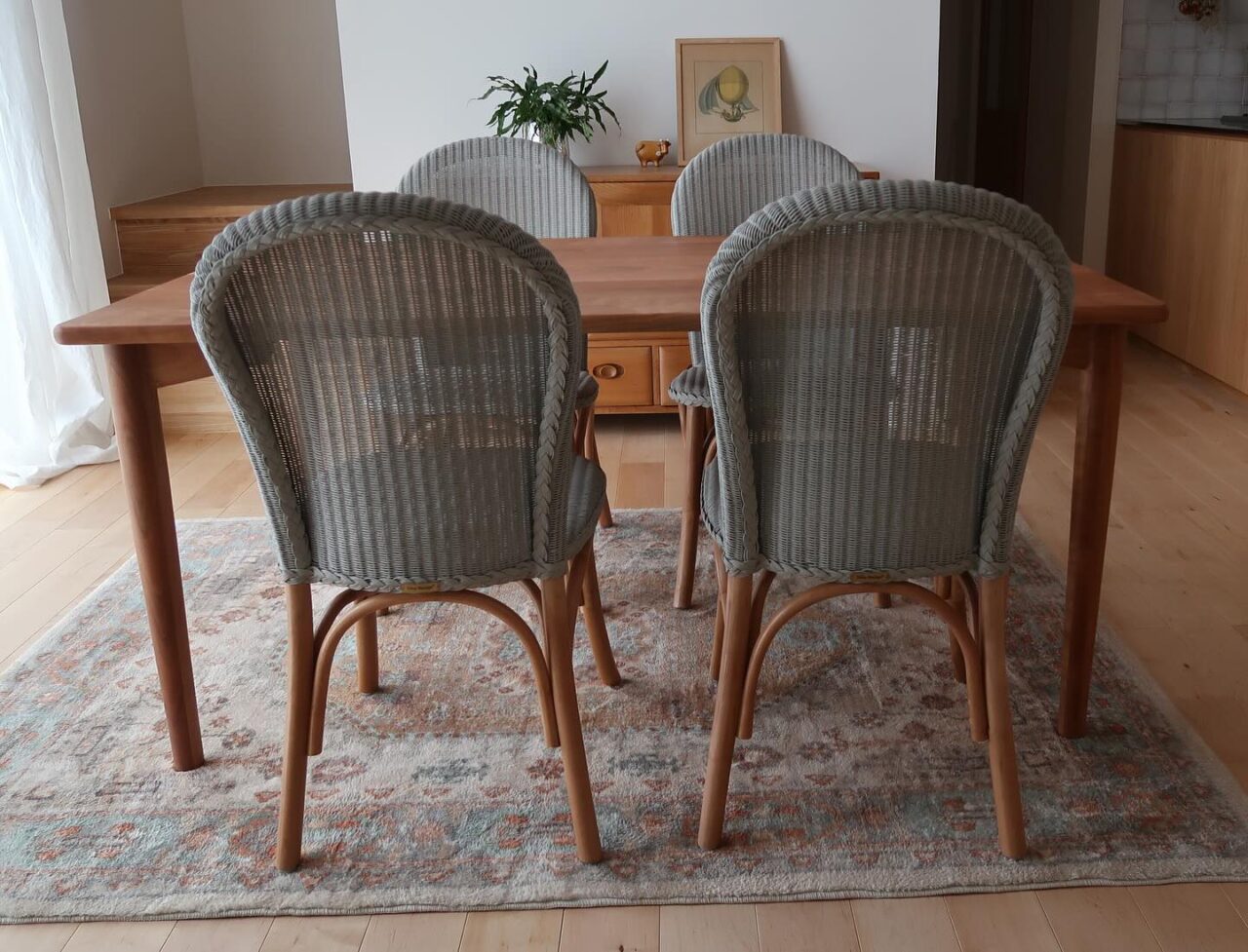 ダイニングテーブルとチェア 納品事例 写真 2