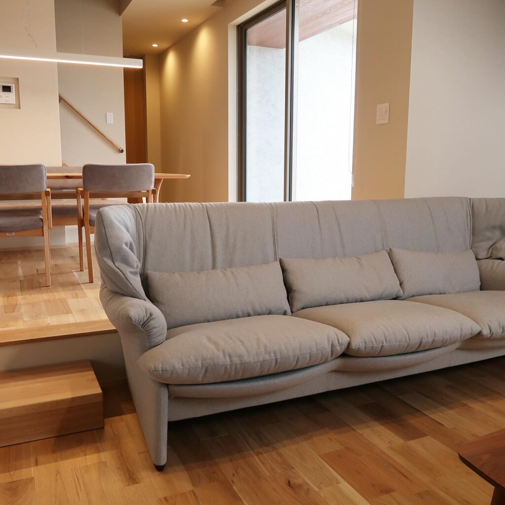 Cassina・HIRASHIMA・AGILE・ソファを納品させていただきましたの納品事例写真 3