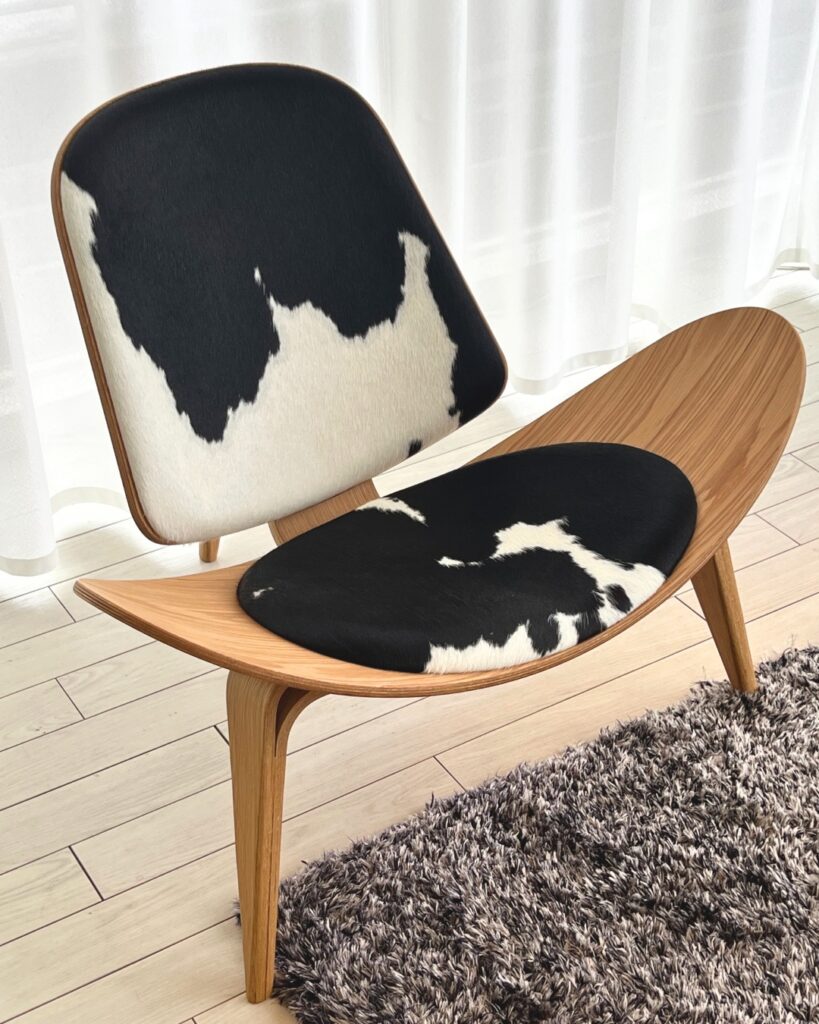 Carl Hansen & Son・座るアート・CH07を納品させていただきましたの商品紹介写真 2