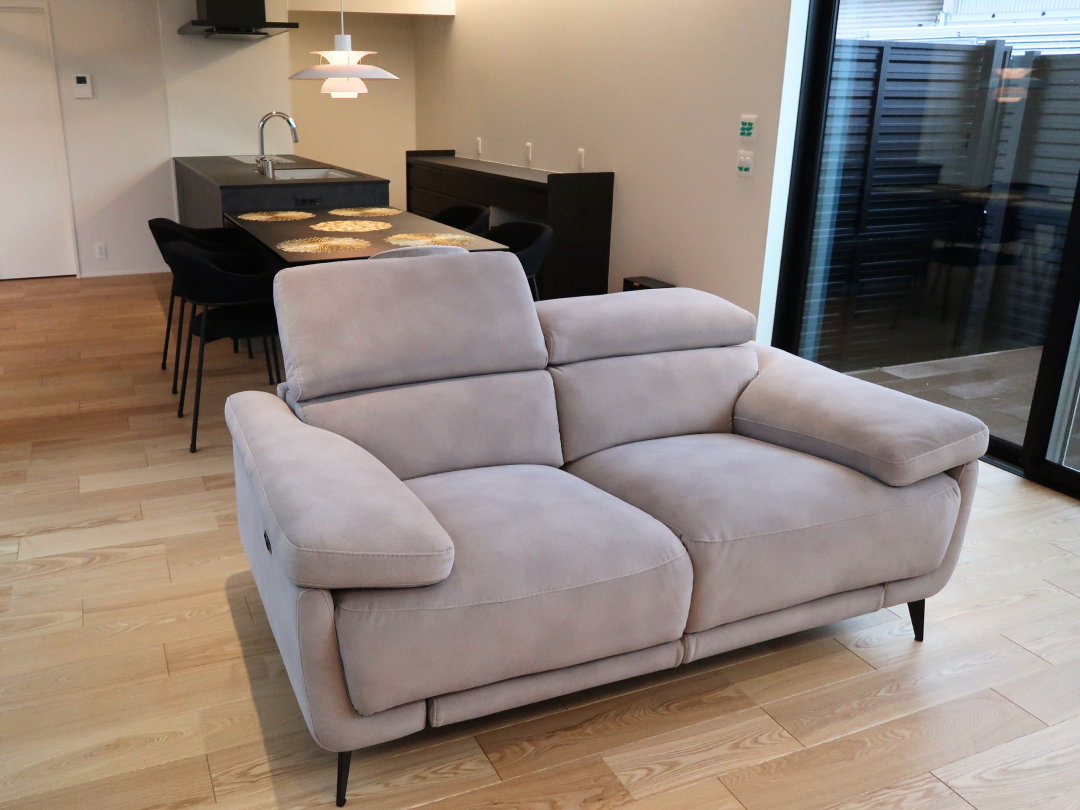 louis poulsen・calligaris・SIGNORIAチェア・PH5を納品させていただきましたの納品事例写真 2