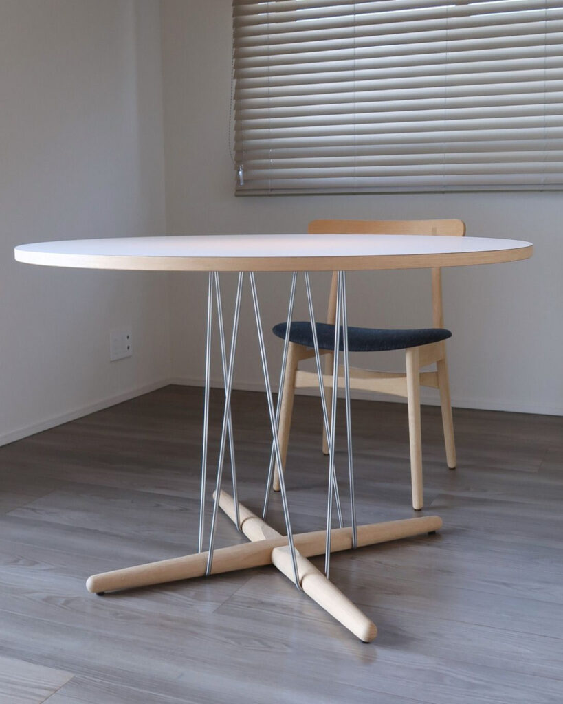 Carl Hansen & Son・louis poulsen・E20テーブル・CH30Pを納品させていただきましたの納品事例写真 4